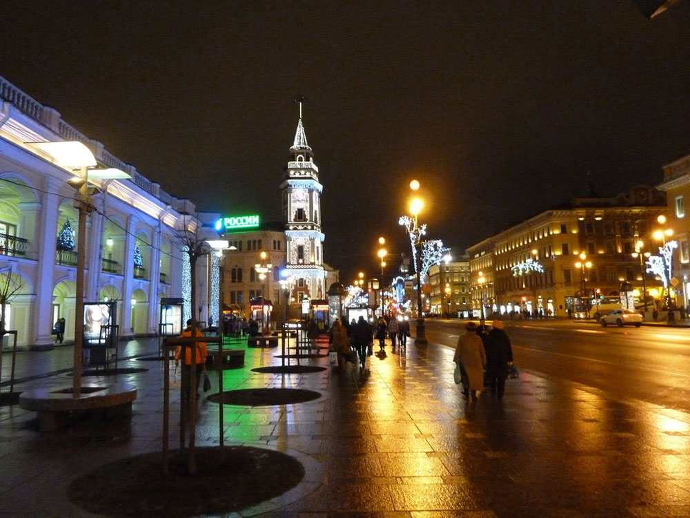Nevsky-prospect-the-main-street-of-the-city