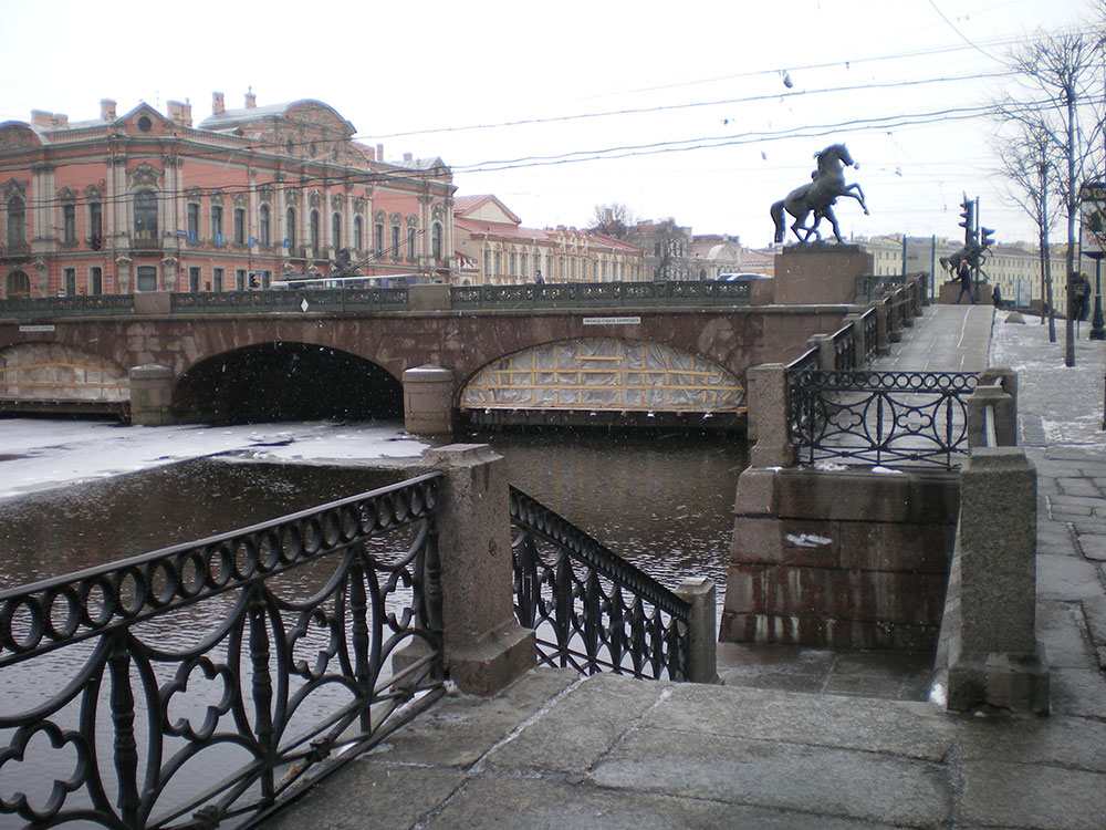 The-Anichkov-Bridge