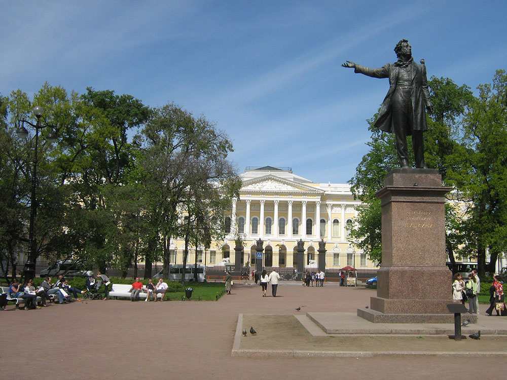 monument-to-Alexander-Pushkin